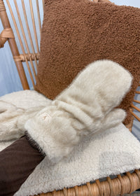 Moufles en fourrure beige