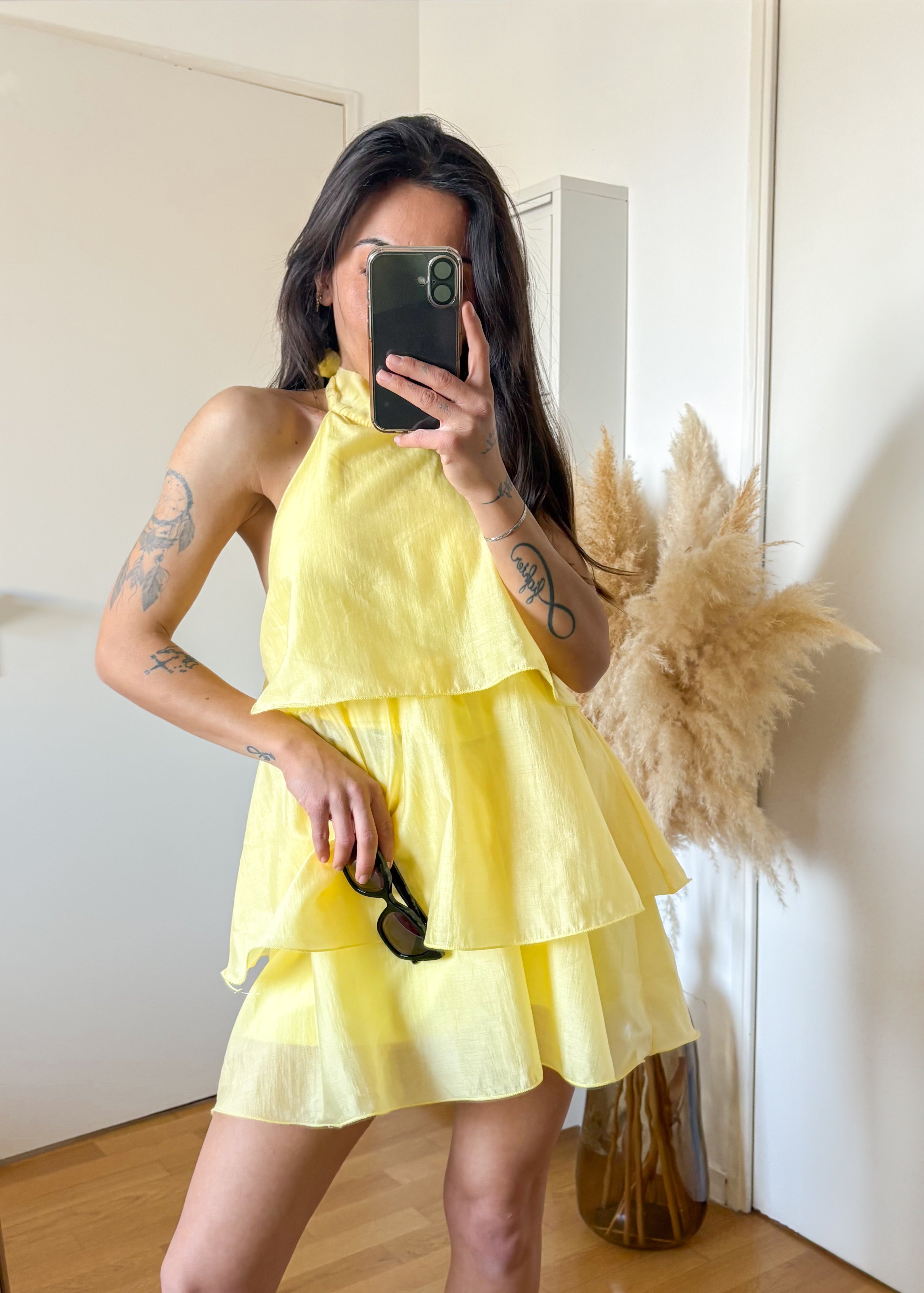 Paola jaune clair