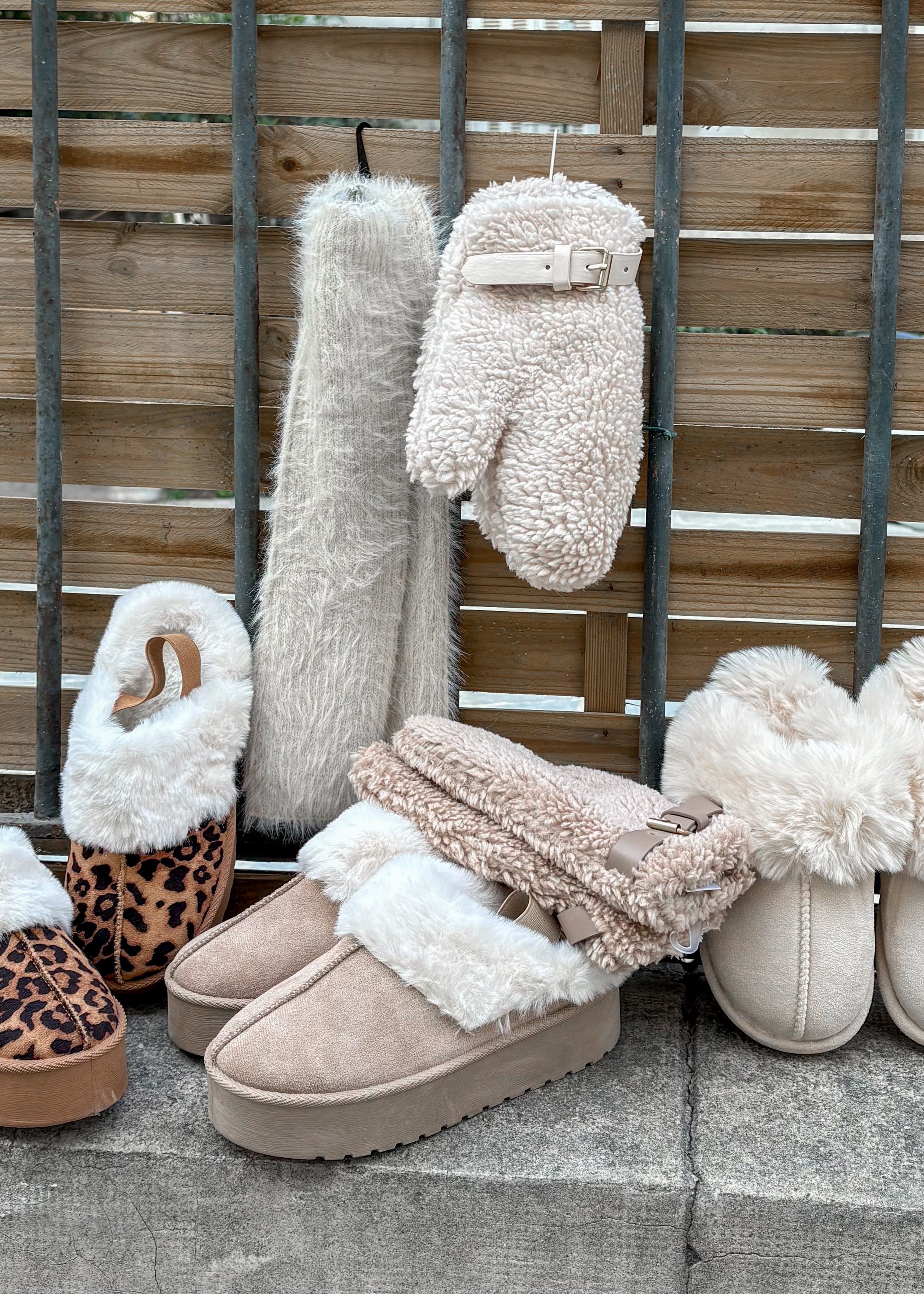 LIV beige