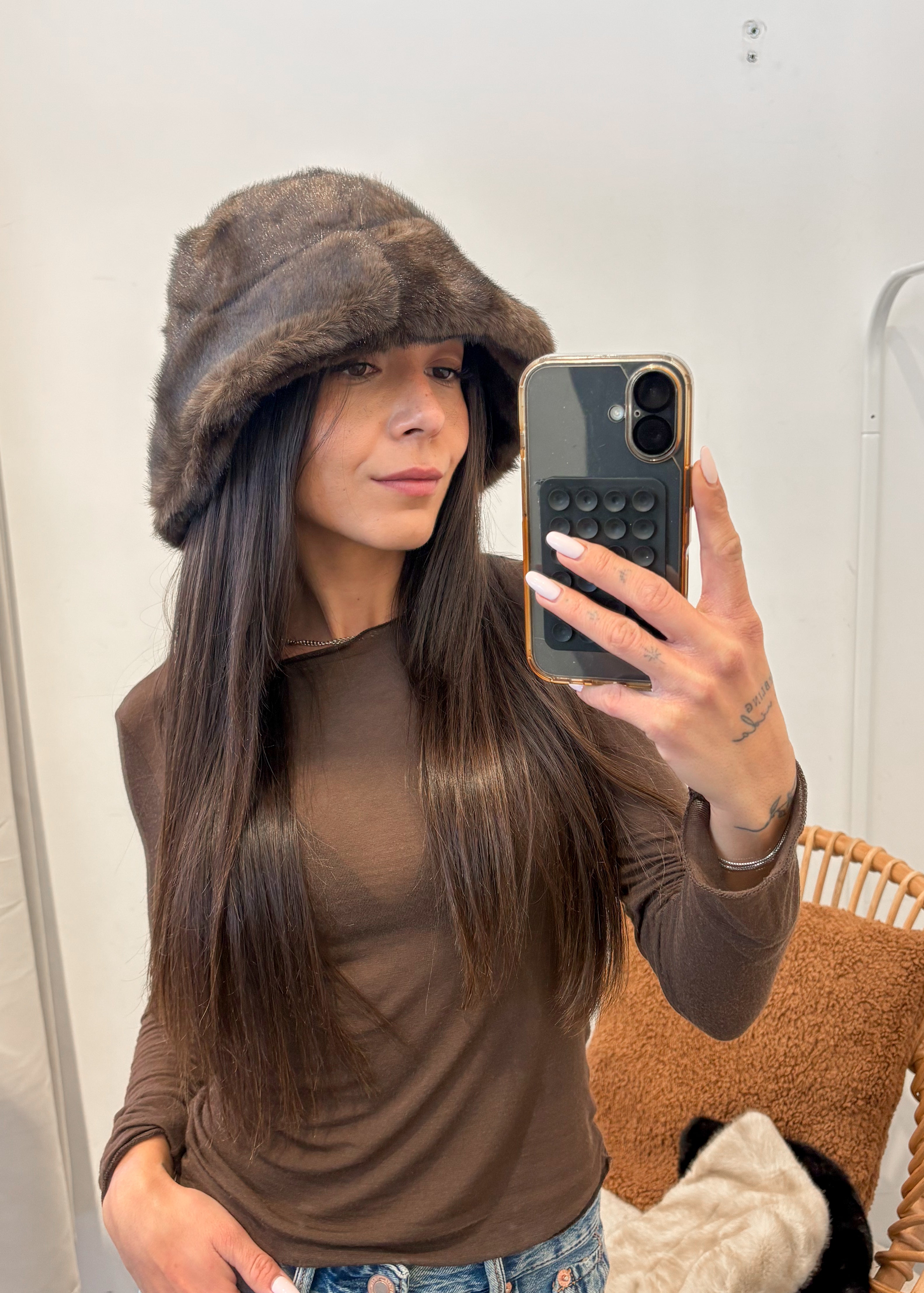 Bob MISHKA en fourrure chocolat