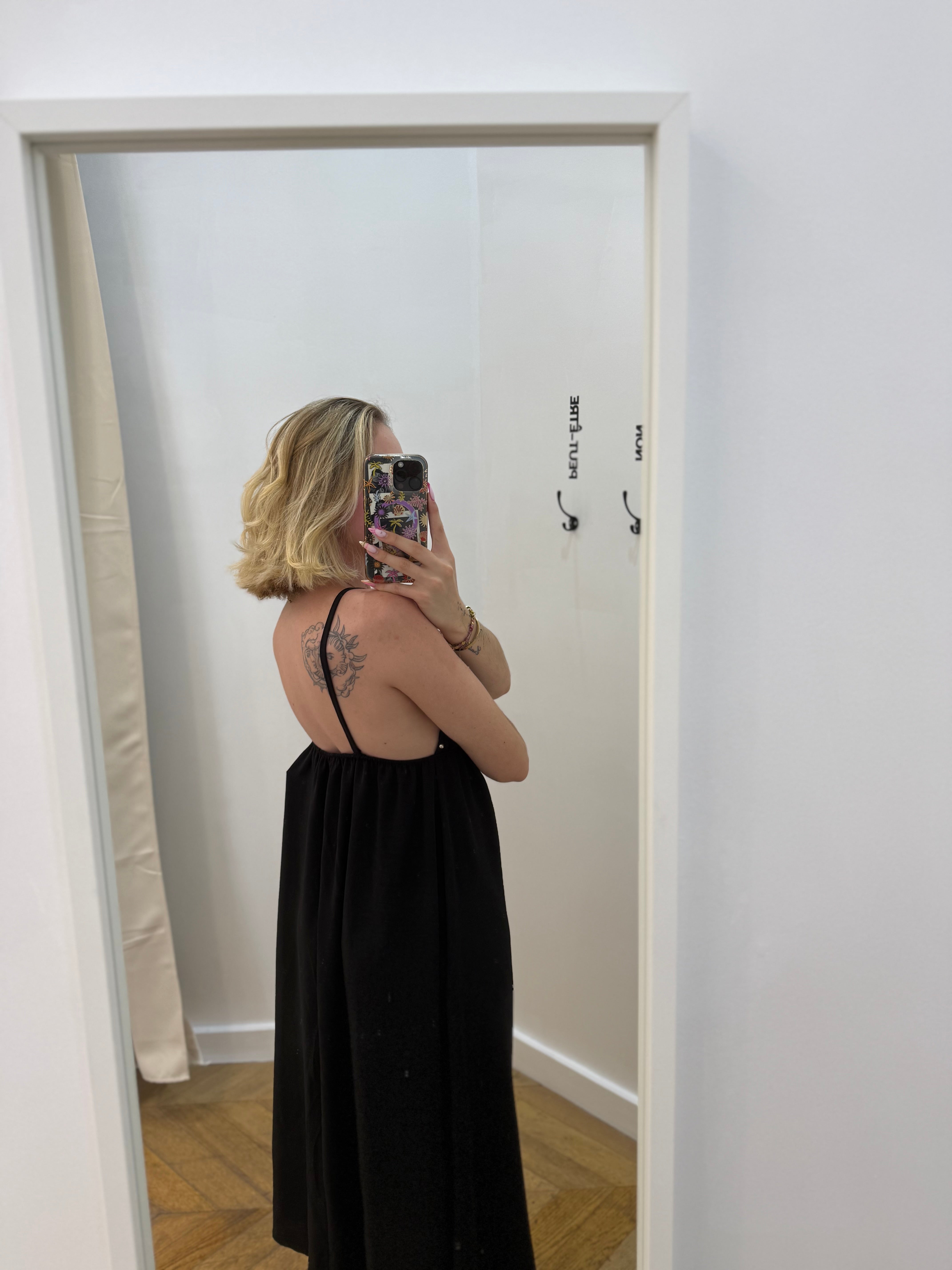 Robe AVVA à clous