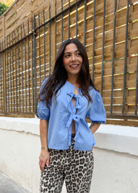 Sharon sky blue - bow shirt 