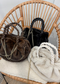 Sac à main en fourrure noir