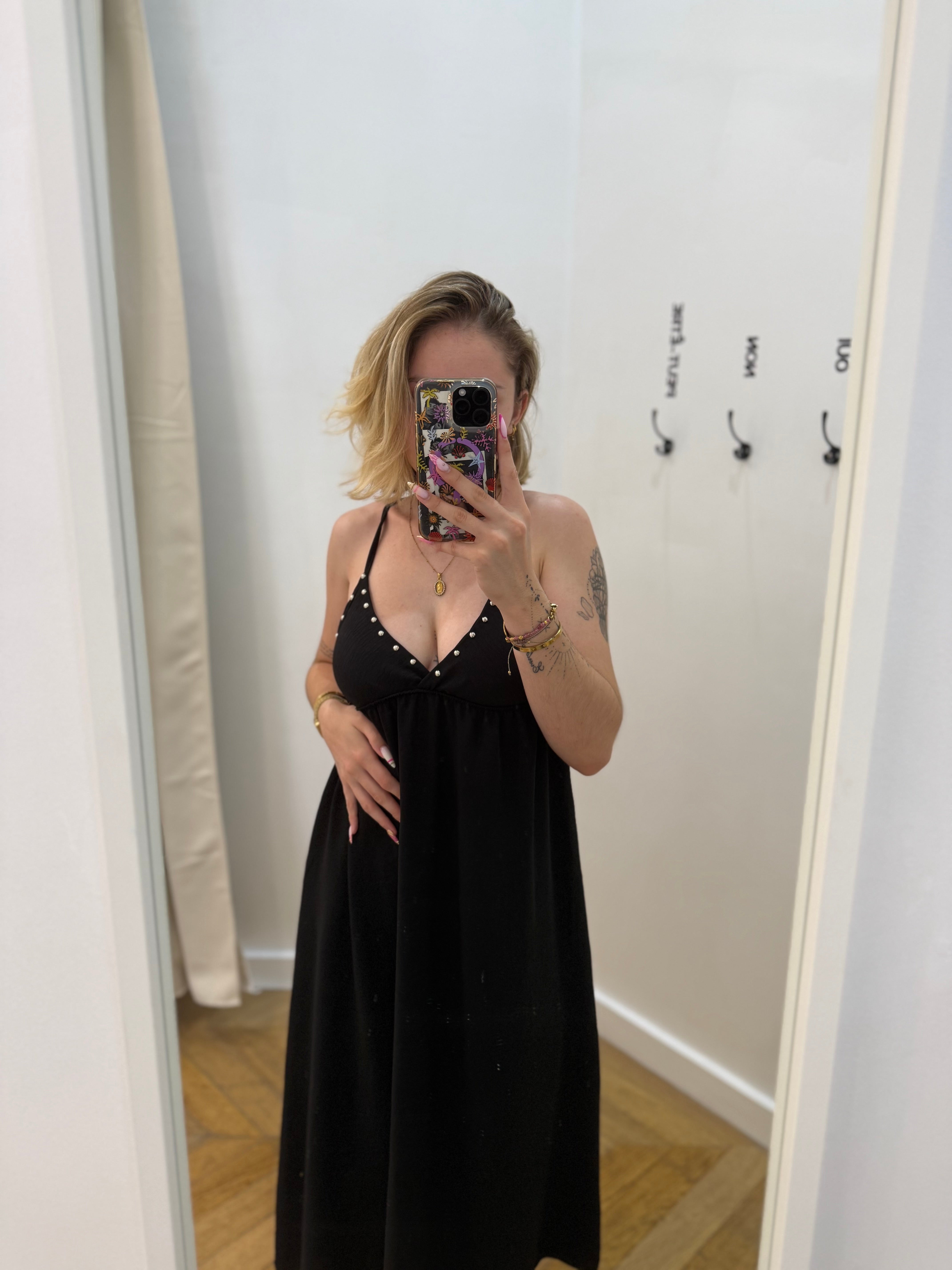 Robe AVVA à clous