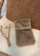 Pochette en fourrure beige